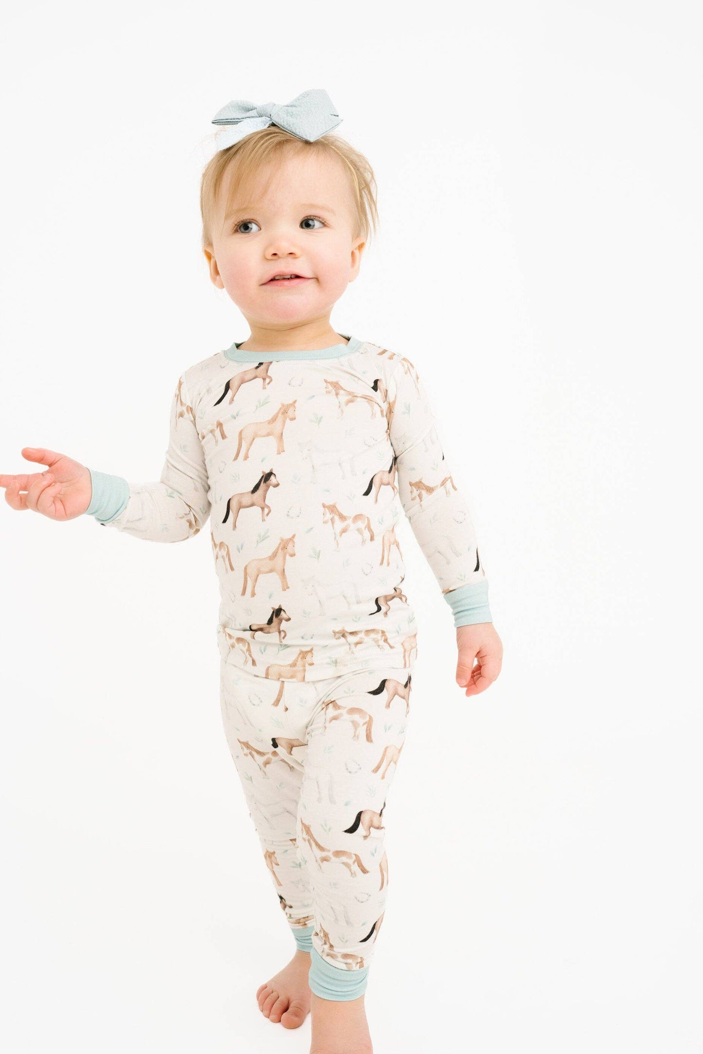Little One Shop - Prairie Gallop Bamboo Set