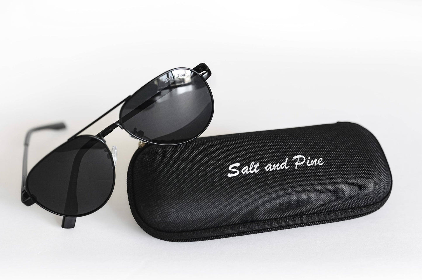 Salt and Pine - Goose Specs