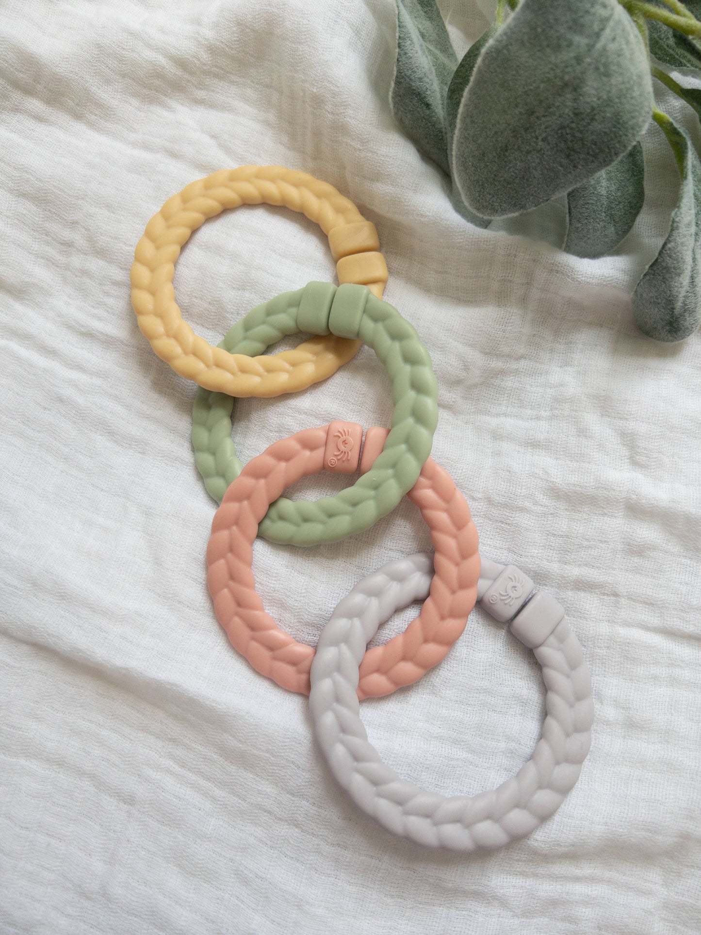 Itzy Ritzy - Bitzy Bespoke Itzy Rings™ Linking Ring Set: Rainbow