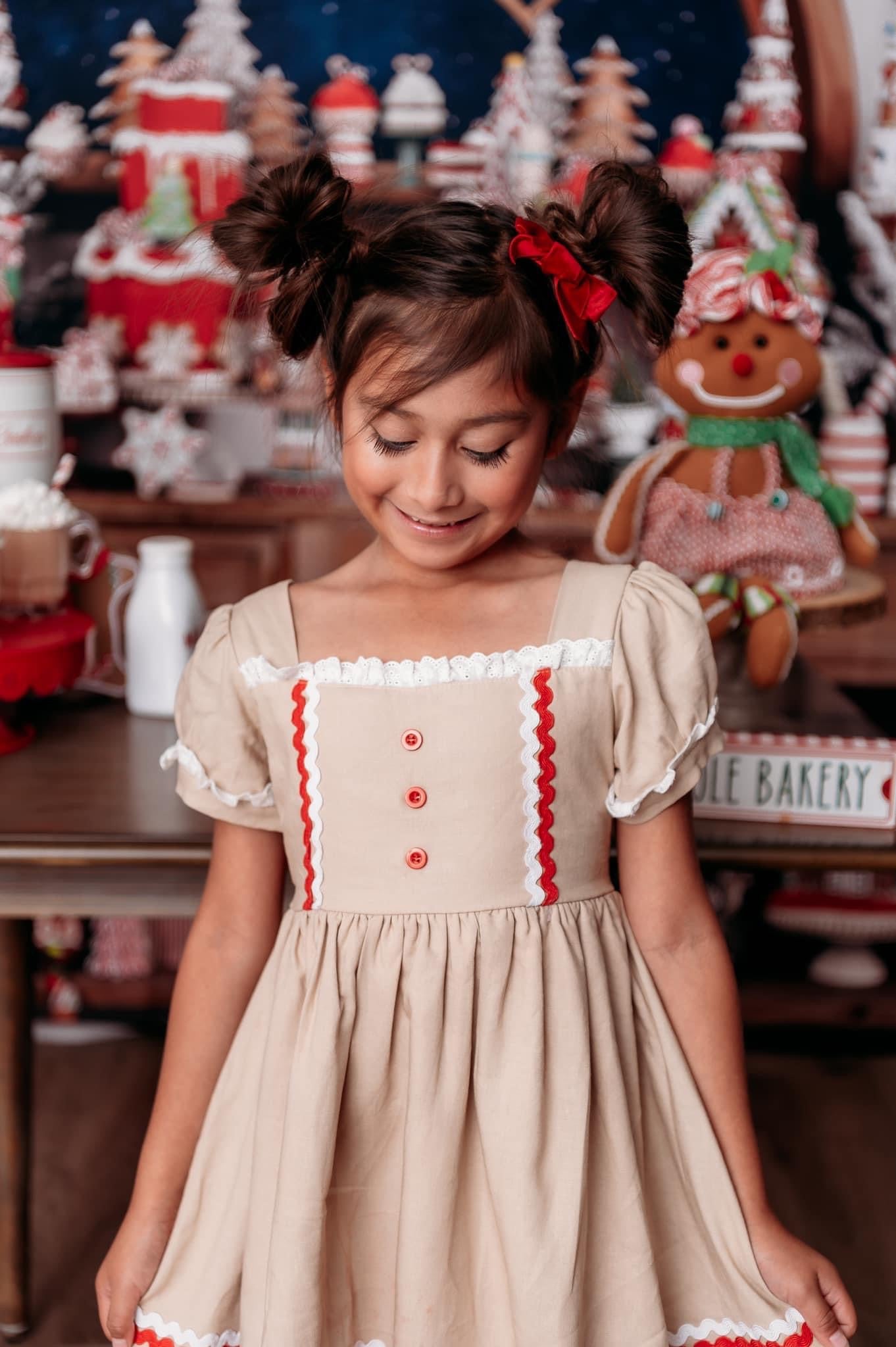 Holiday Twirl | Gingerbread Girl li