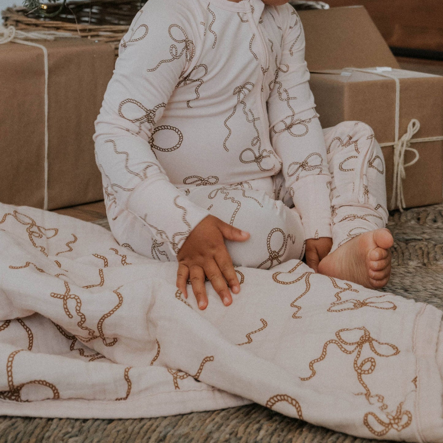 Everyday Leisure - Coquette Lasso | Muslin Quilt