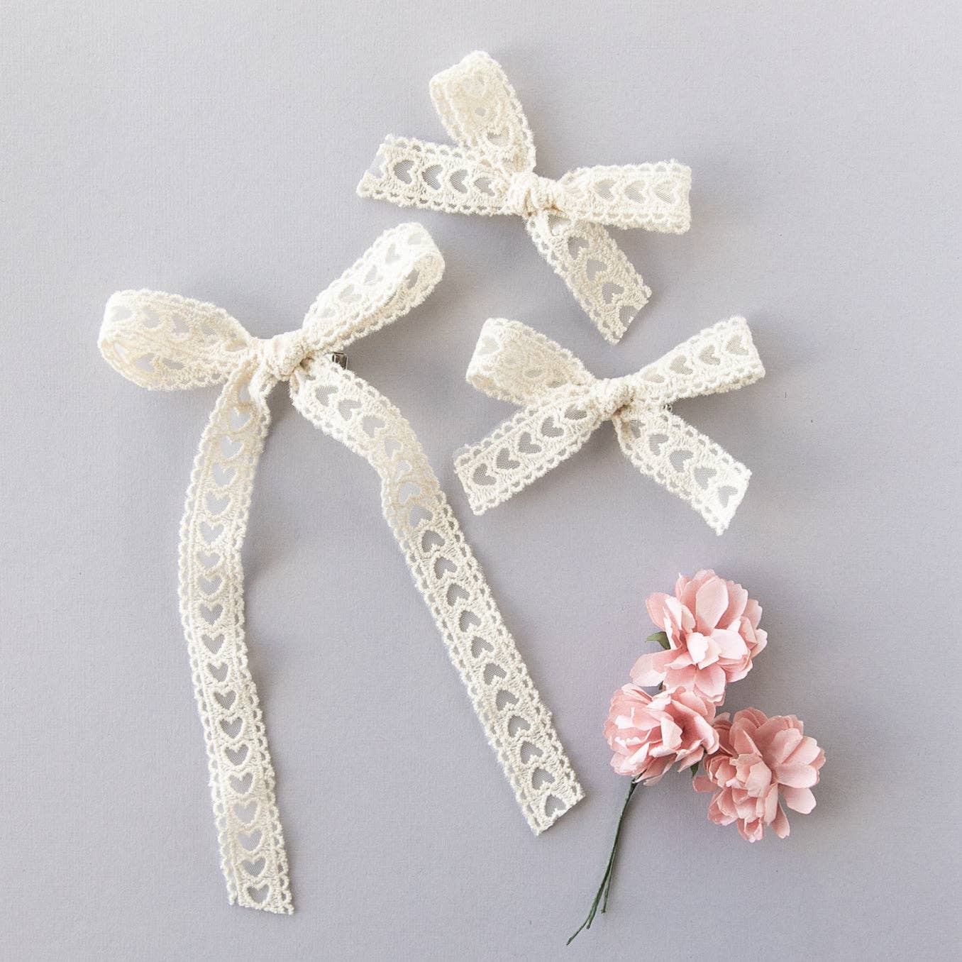 Modern Piggy - Romantic | Ribbon Bow: Alligator Clip