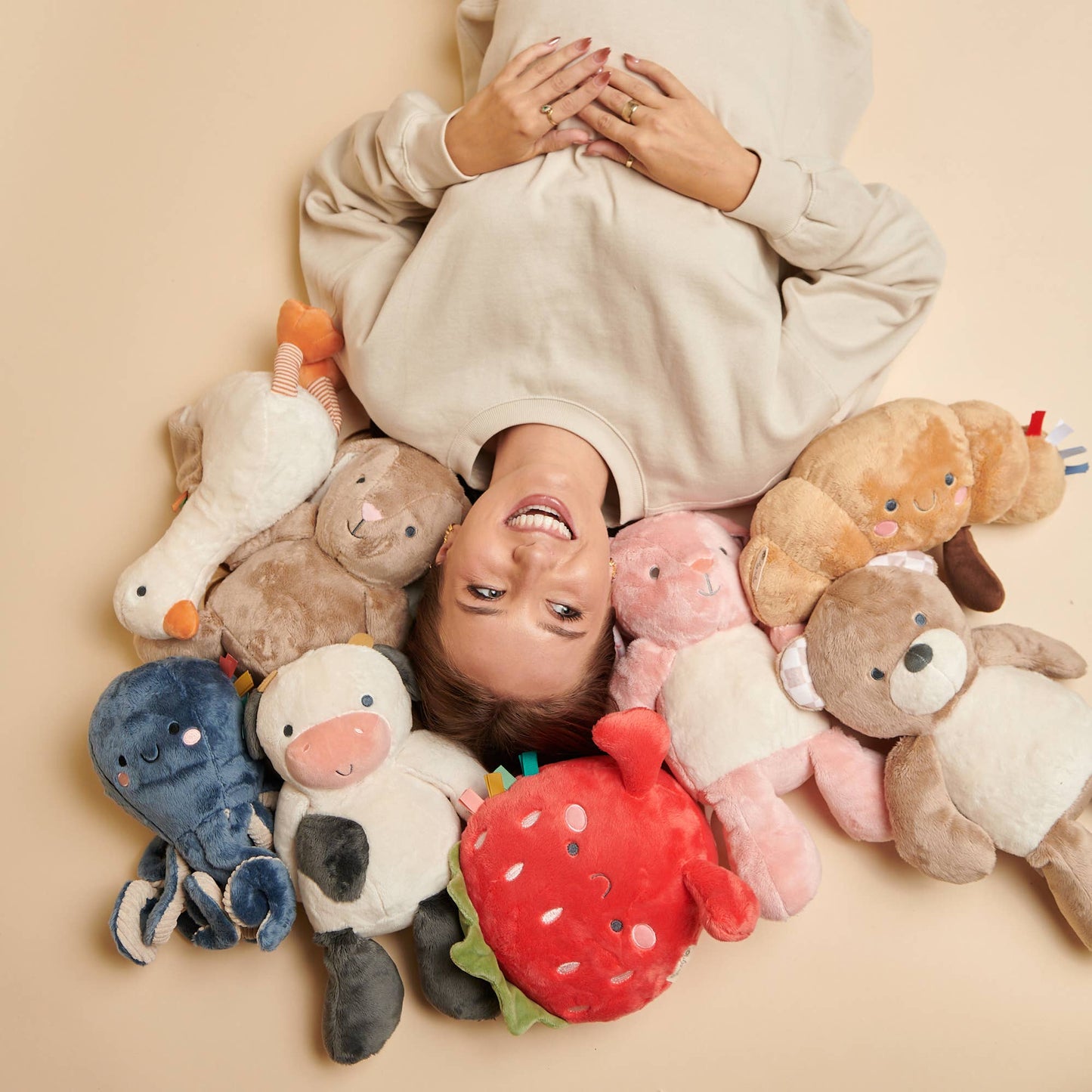 Itzy Ritzy - Sweetie Snuggles™ Plush: Bear