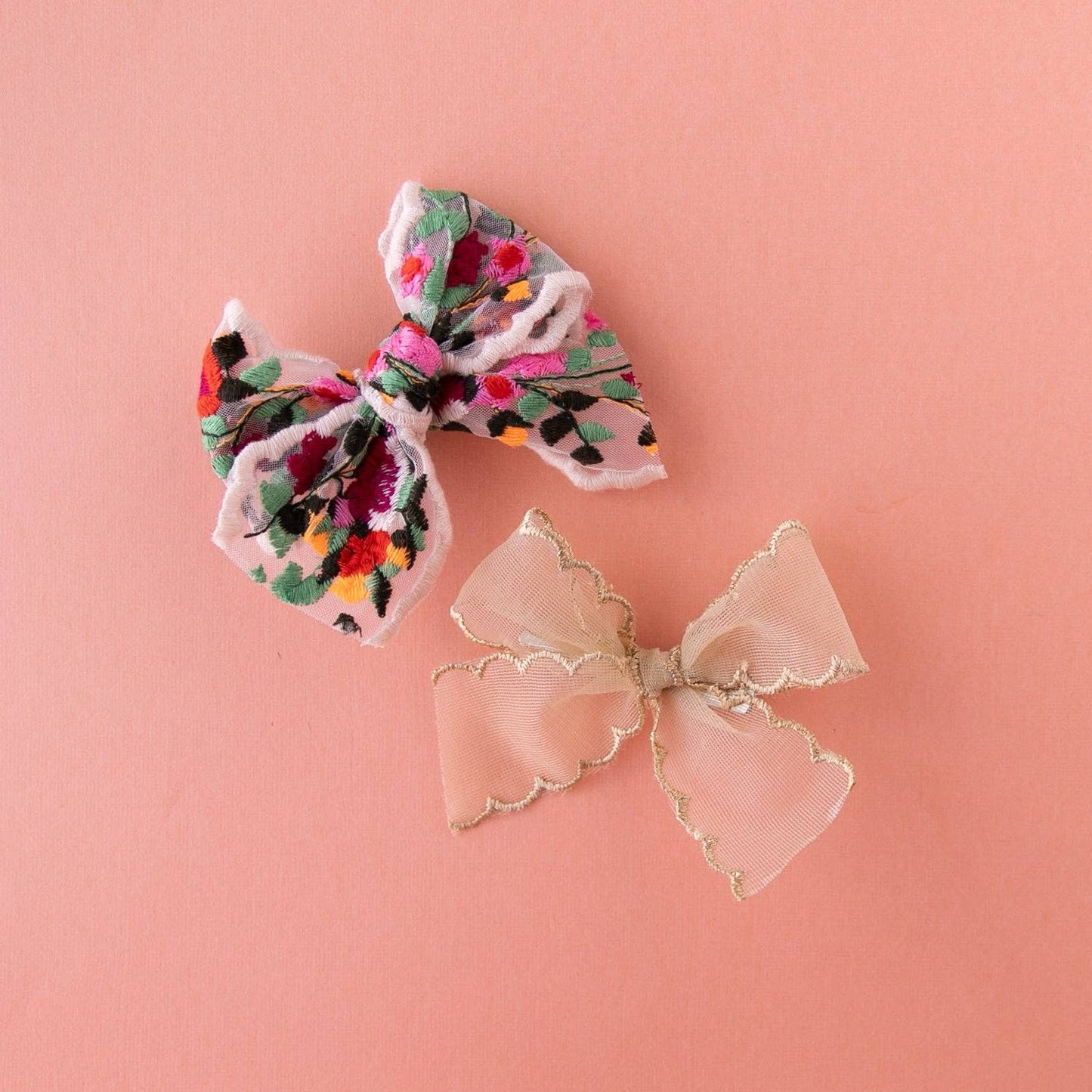 Modern Piggy - Fawn | Ribbon Bow: Alligator Clip