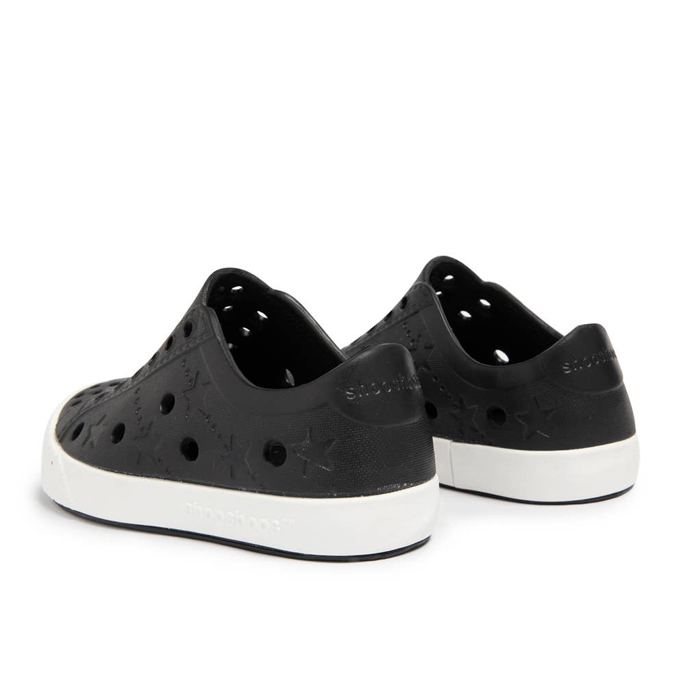 WATERPROOF SNEAKERS: Black