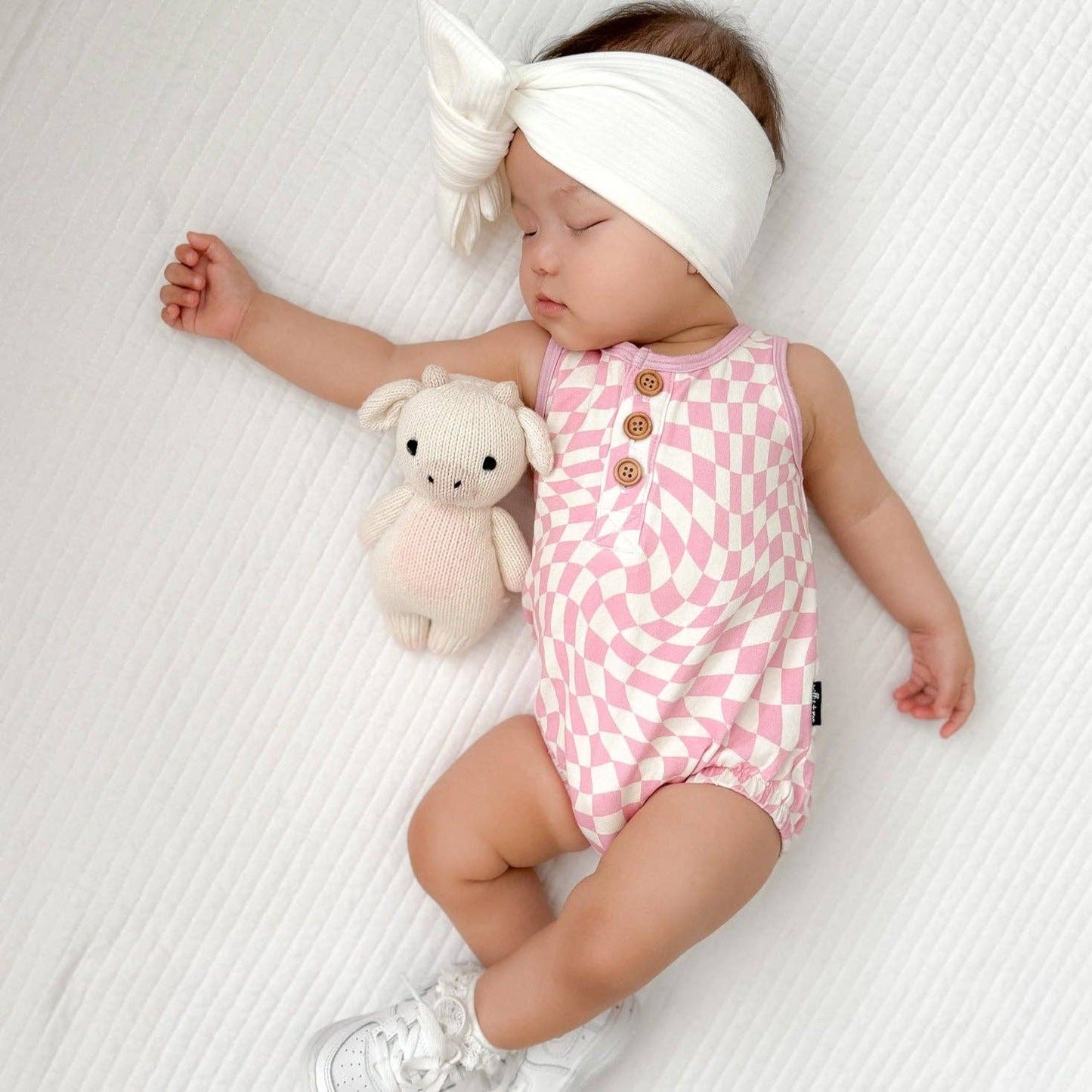 millie + roo - ORGANIC COTTON HENLEY ROMPER- Pink Dizzy Check