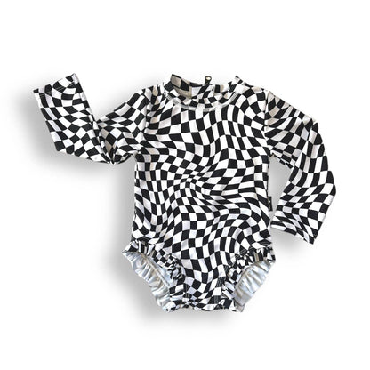 millie + roo - RUFFLE RASH GUARD- B+W Dizzy Check