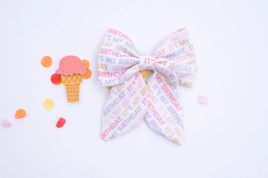 Shared Joy Bows - Happy Birthday Hair Bow: Small Bow / Alligator Clip Left